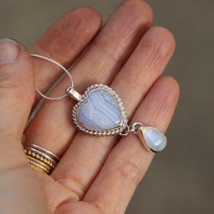 AMOR crystal heart necklaces - Image 7
